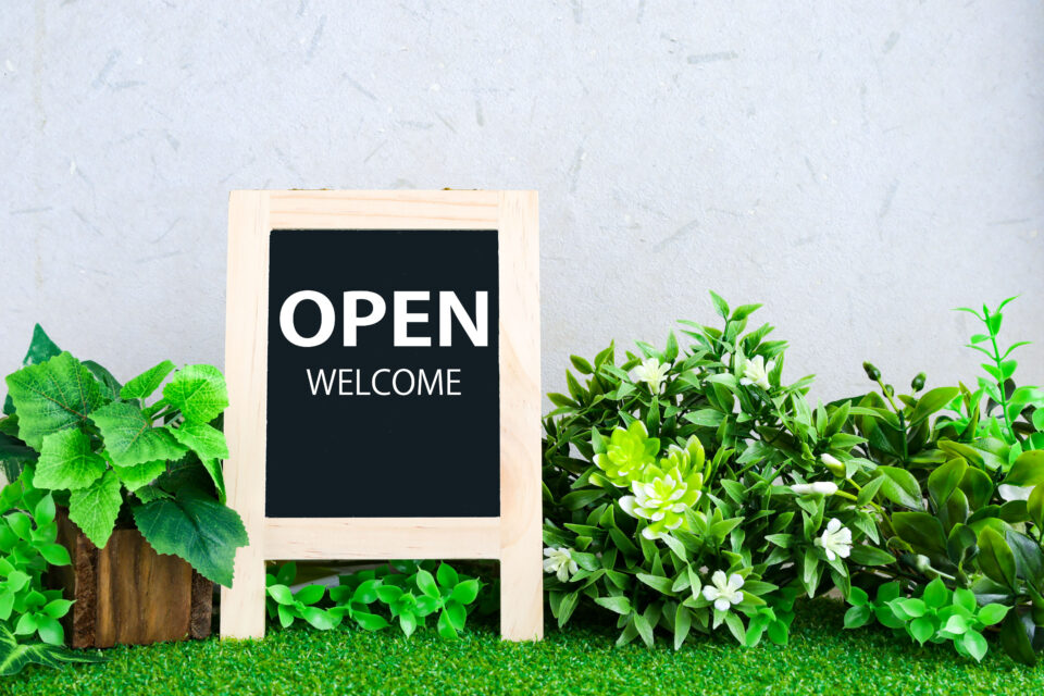 新店舗集客の鍵は「知ってもらう」と「来てもらう」！印刷とWEBで効果的な販促を